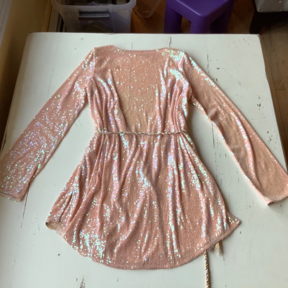 NWT NEW Intimately FREE People light pink rose sequin wrap robe jacket Small - Picture 13 of 13